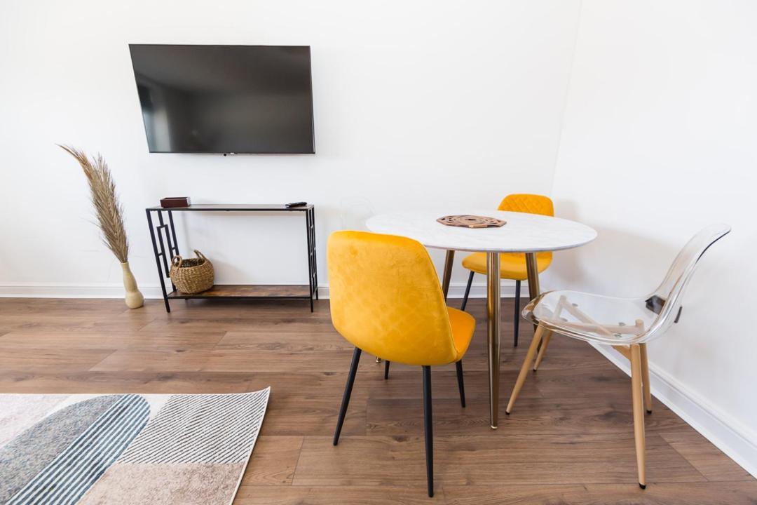 Coastline Villas - Heart Of Redcar 1 & 2 Bed New Apartments, Ideal For Contractors And Holidayers 部屋 写真
